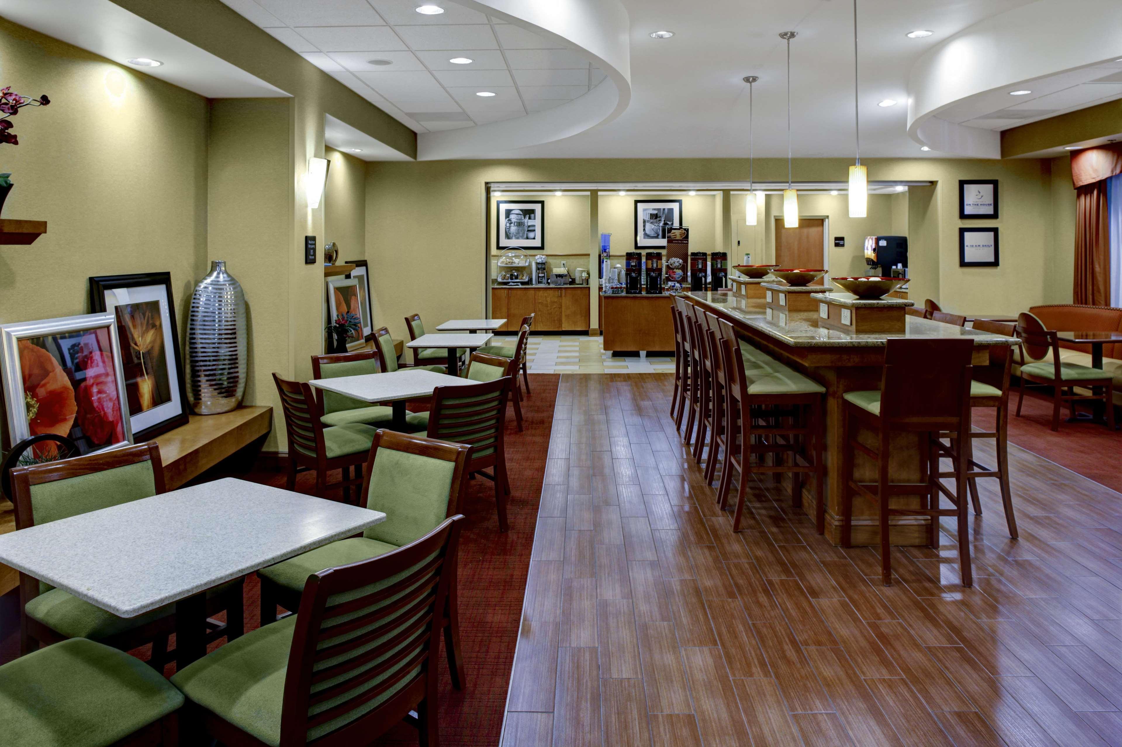Hampton Inn Petersburg - Southpark Mall Colonial Heights Exterior photo